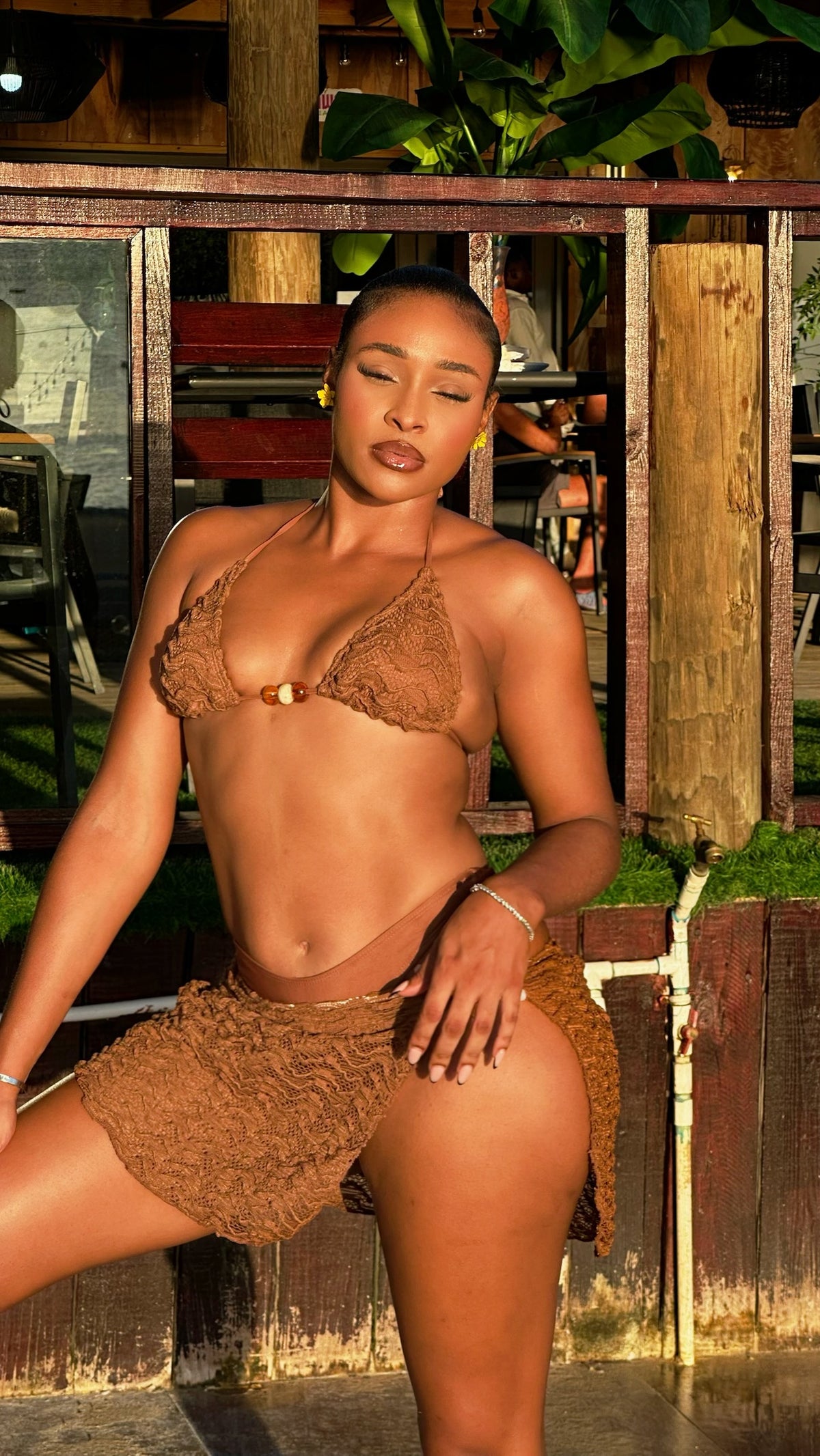 Rum & Rythm Three Piece Brown